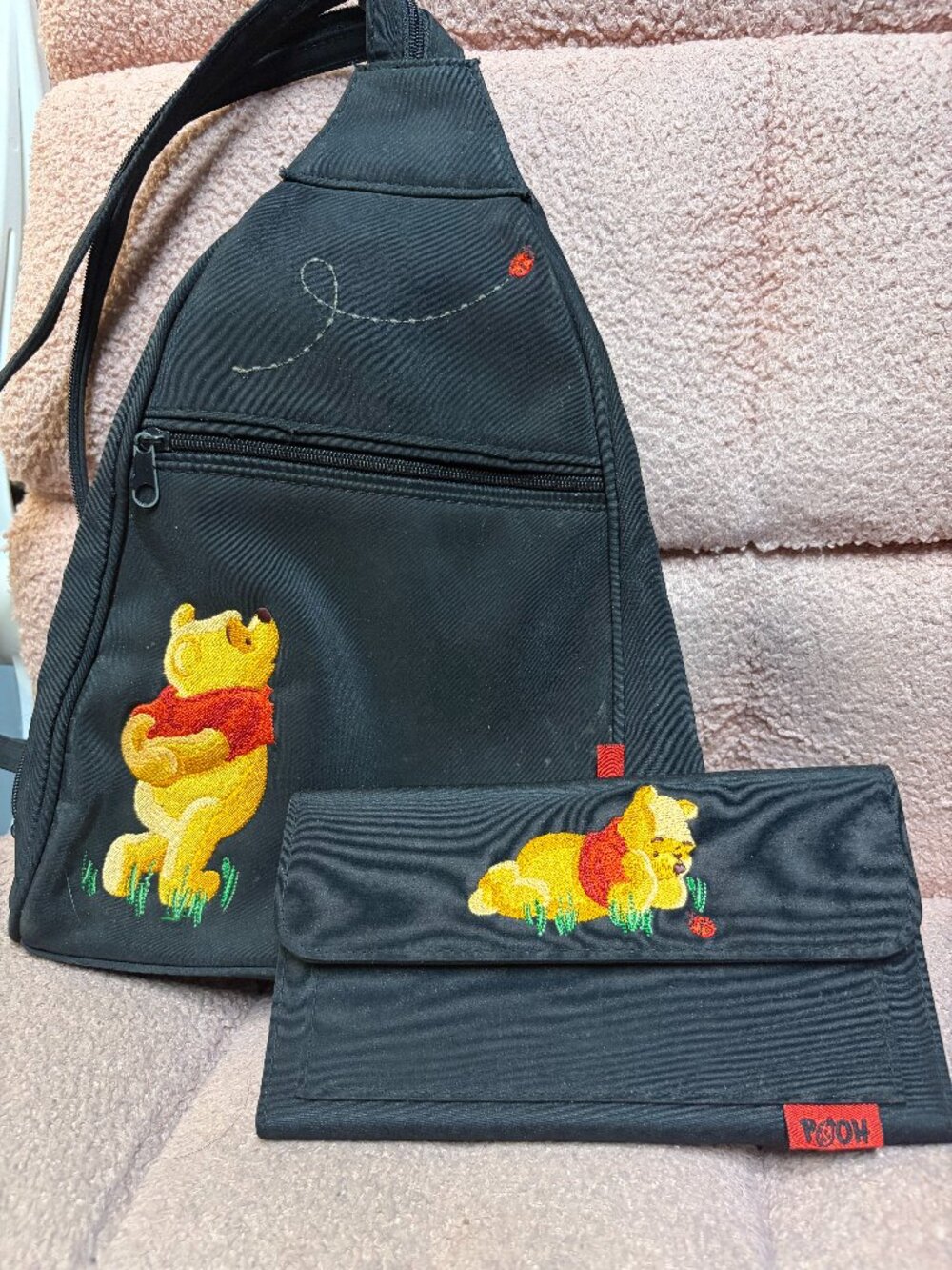 Winnie the Pooh sling bag w/full size wallet